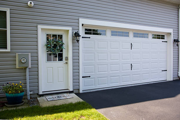 24/7 Emergency Garage Door Panel Replacement experts in Speers, PA